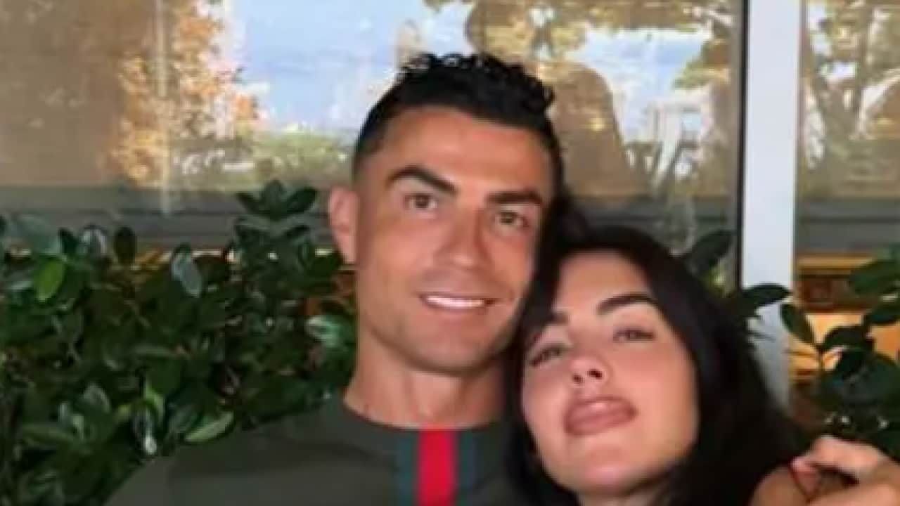 Nikahtan sonra yaptığı şaşırttı: Ronaldo sosyal medyada alay konusu oldu!