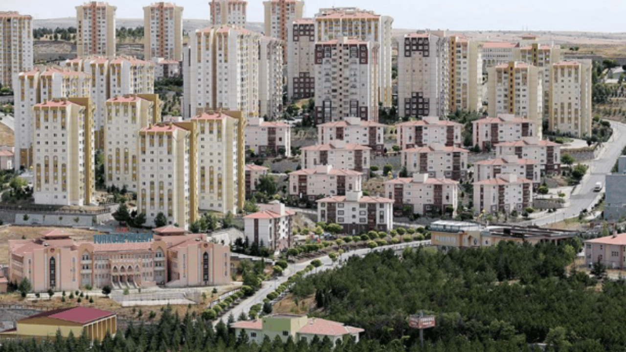 Foto - O ilde erkeklerin şort giymesi yasaklandı! Nedenini duyan inanamadı!