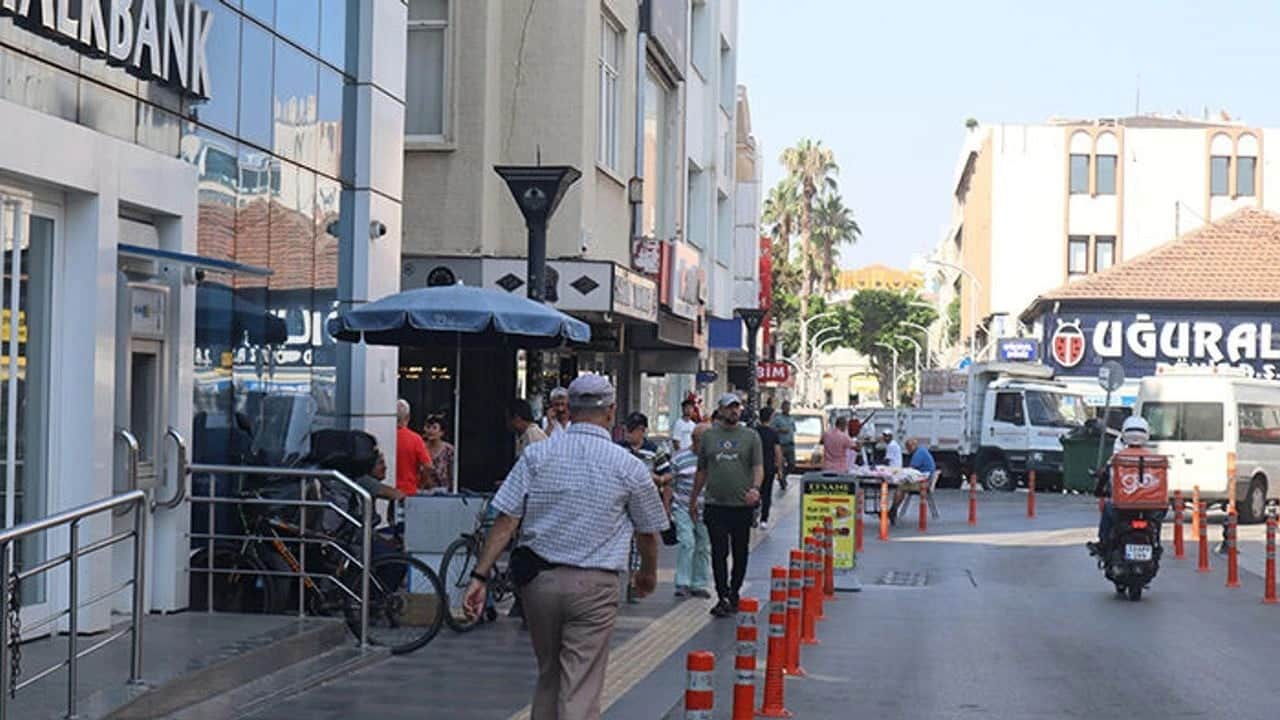 Foto - O şehirde yaşayanlar nefes alamıyor: Nem oranı yüzde 90!