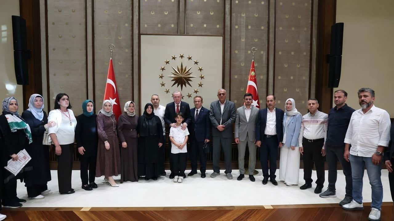 Foto - Okul saldırısında hayatlarını kaybetmişlerdi: Erdoğan'dan gözü yaşlı ailelere söz