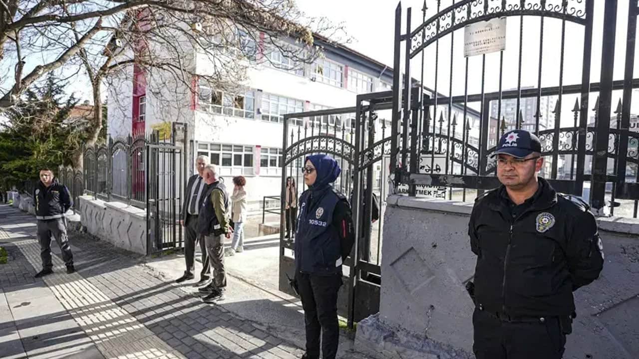 Foto - Okullarda yeni dönem başlıyor: 30 bin bahçe görevlisi işe alınacak! İşte ayrıntılar