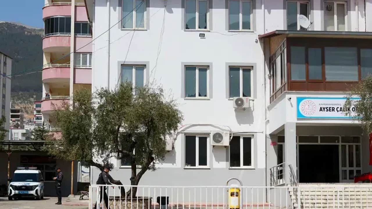 Foto - Okullarda yeni dönem başlıyor: 30 bin bahçe görevlisi işe alınacak! İşte ayrıntılar
