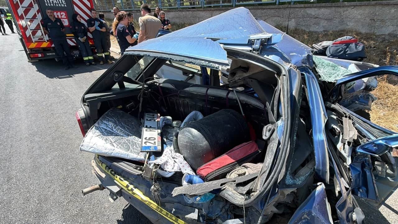 Foto - Önce kamyon sonra tır çarptı Cinayet gibi trafik kazası