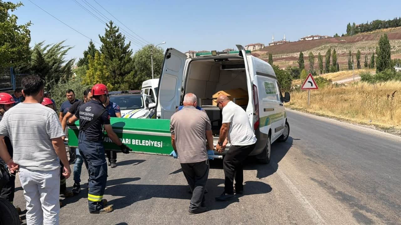 Foto - Önce kamyon sonra tır çarptı Cinayet gibi trafik kazası