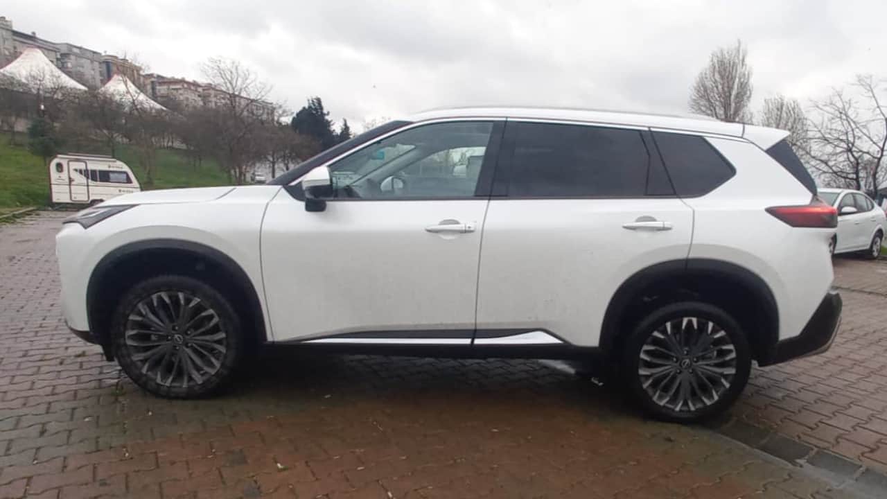 Foto - Otomobil tutkunları için bir SUV rehberi! Nissan X‑Trail’in direksiyonu başında geleceğe yolculuk!