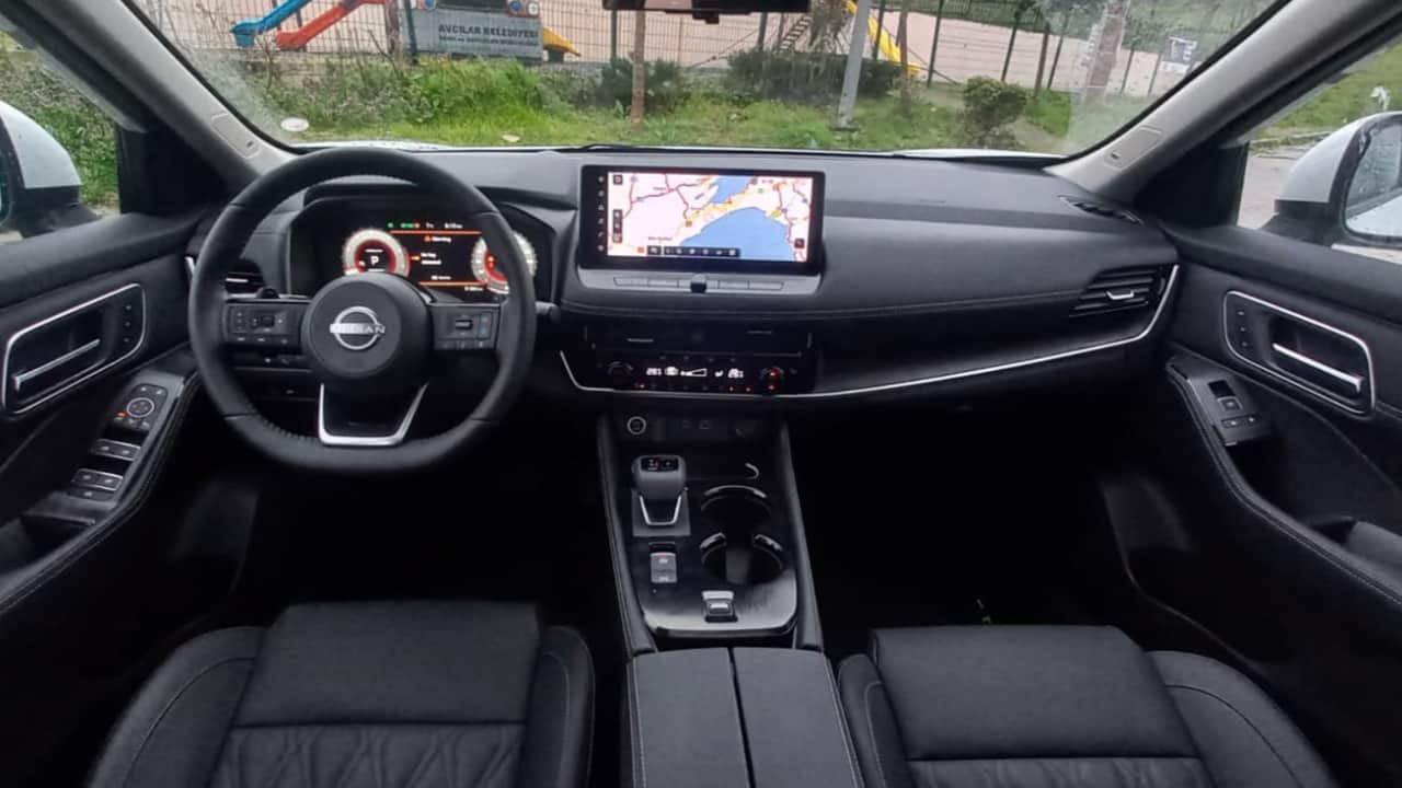 Foto - Otomobil tutkunları için bir SUV rehberi! Nissan X‑Trail’in direksiyonu başında geleceğe yolculuk!