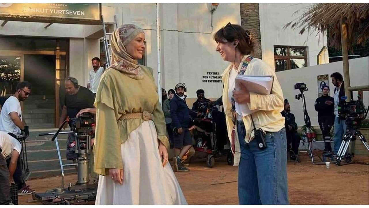 Foto - Oyunculuğu bırakıp maneviyata yönelmişti! Gamze Özçelik’ten dikkat çeken karar