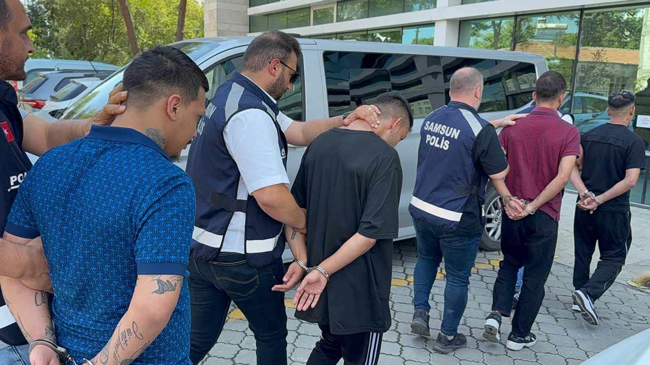 Foto - Özenti rapçiye ters kelepçe! Çektiği klip başına iş açtı