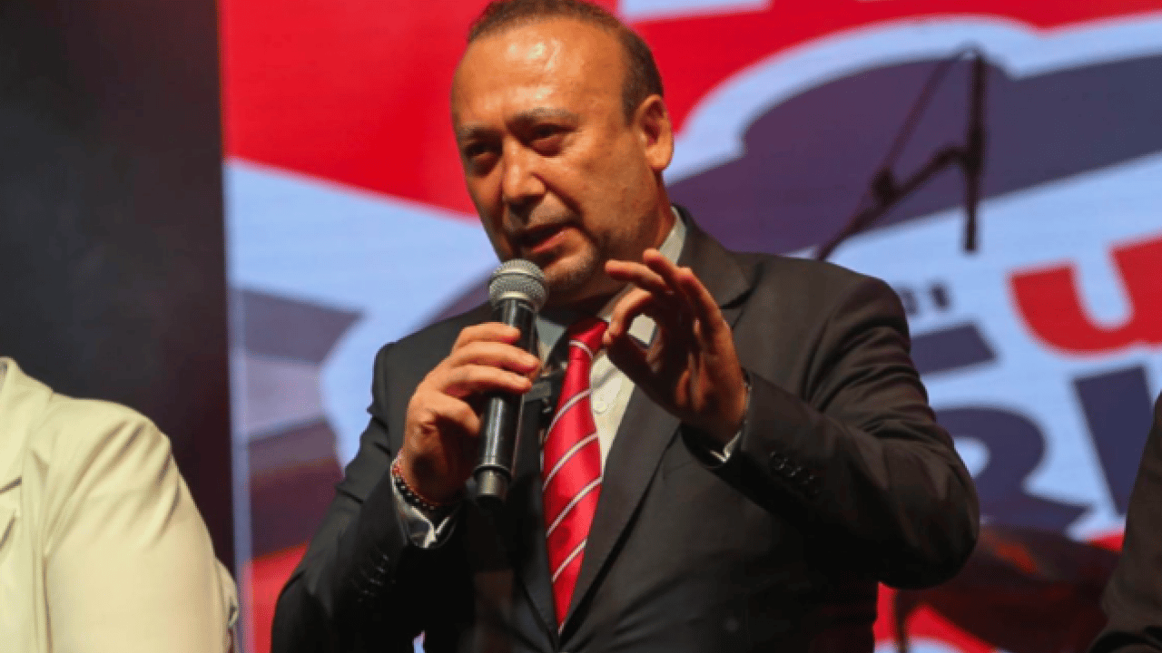 Foto - Özgür Özel fezlekesinde dikkat çeken detaylar! Milyonluk para trafiği tek tek sıralandı