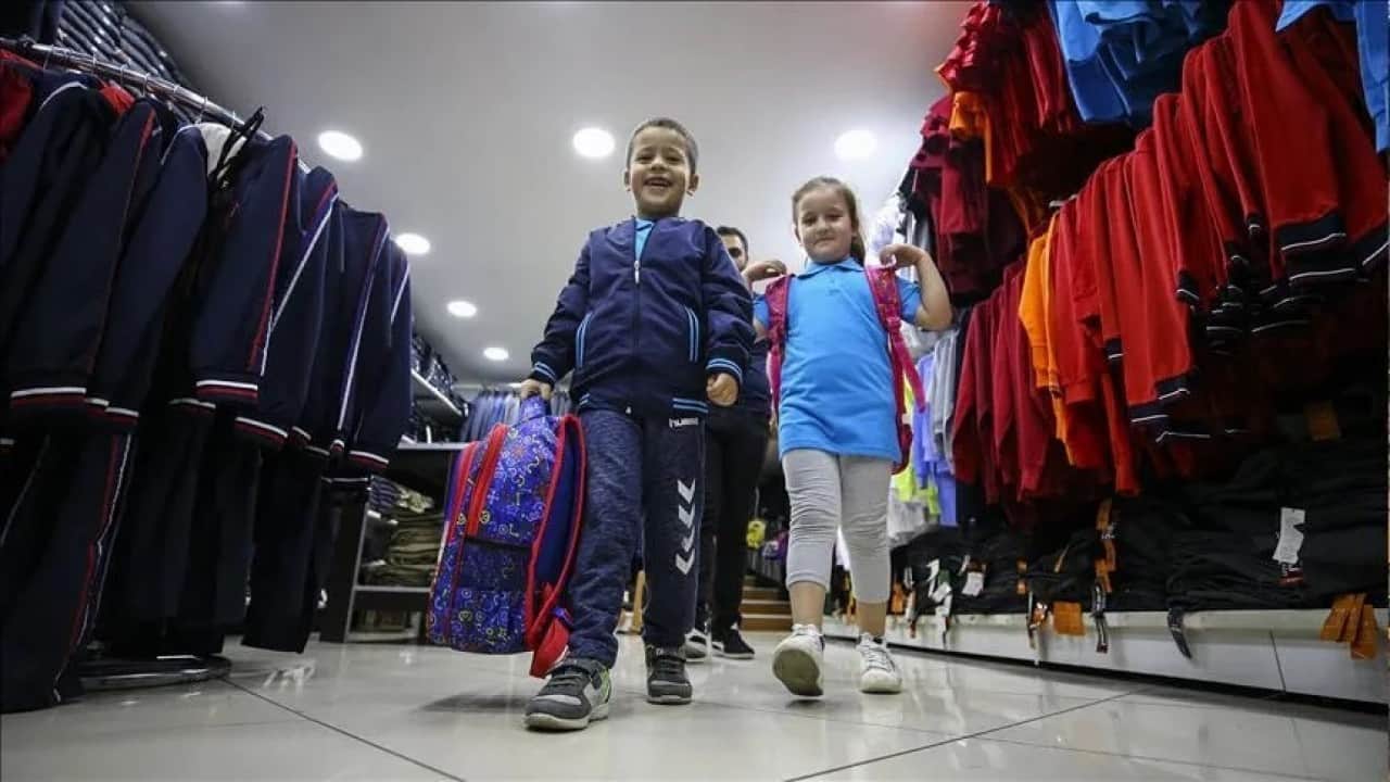 Foto - Palandöken: Okul kıyafetinde tercih velinin olmalı Velilere ’Uzak durun’ çağrısı