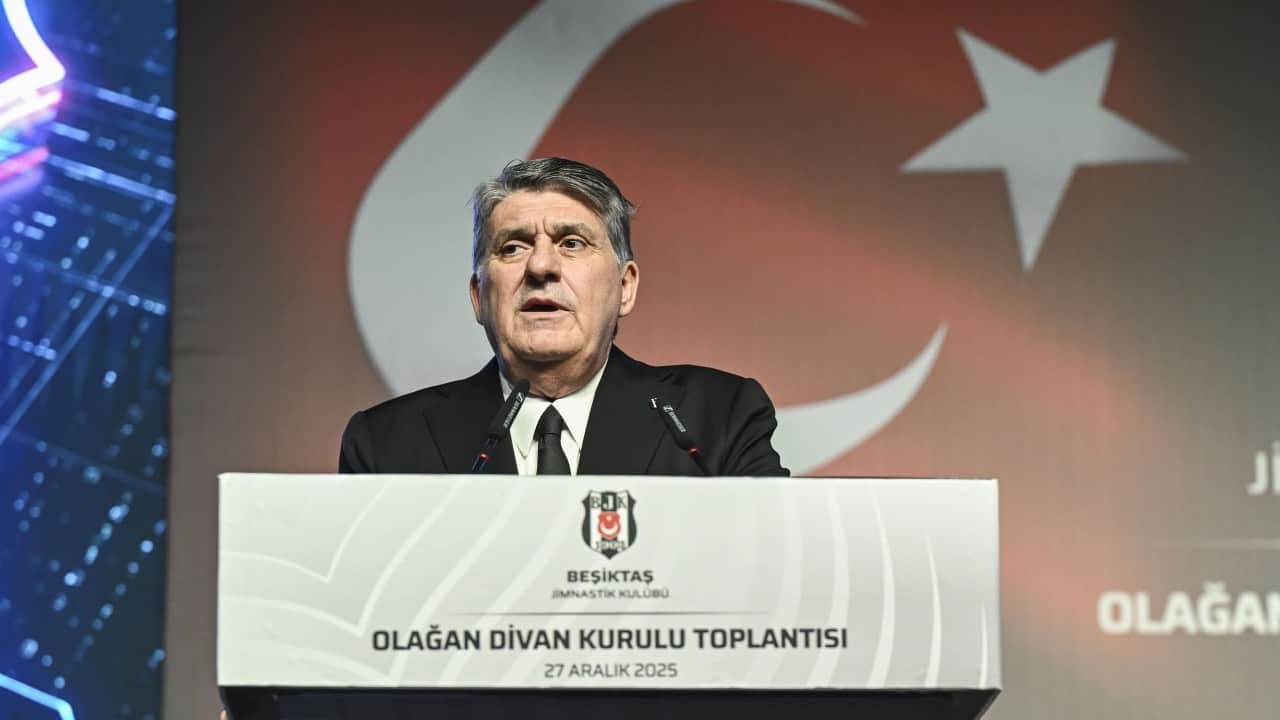 Foto - Peş peşe açıklamalar geliyor Necip ve Mert için.. Şimdi de Zeki Demirkubuz'dan Beşiktaş'a tepki