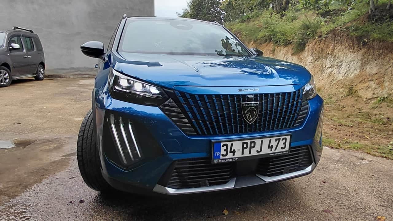 Peugeot 2008 ile 1.900 km! 145 HP hibrit gerçekten yetiyor mu? Uzun yoldan sonra kararım net!