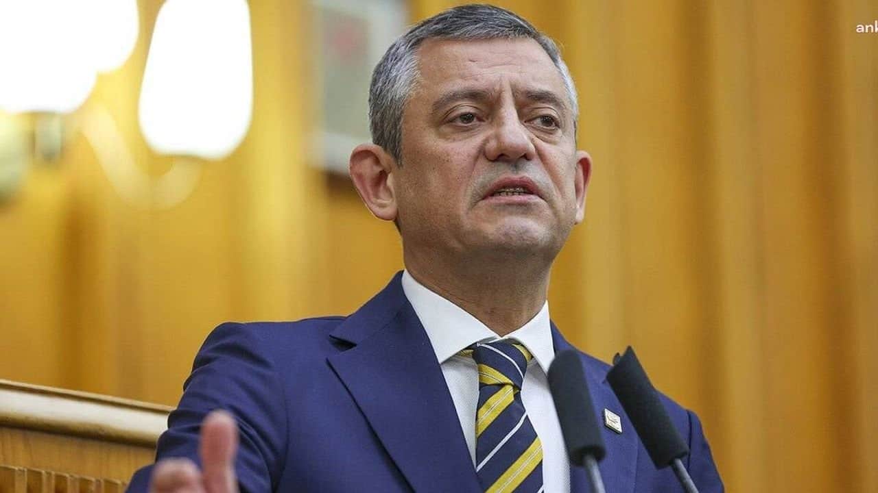 Foto - "Pişman olduğum tek aday" demişti! O isimden Özgür Özel’i çılgına çevirecek "havlu" göndermesi geldi