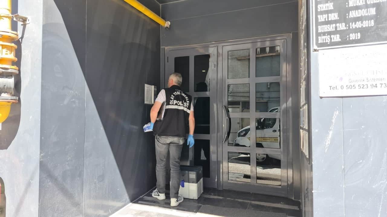 Foto - Plazadaki şüpheli ölüme jet inceleme
