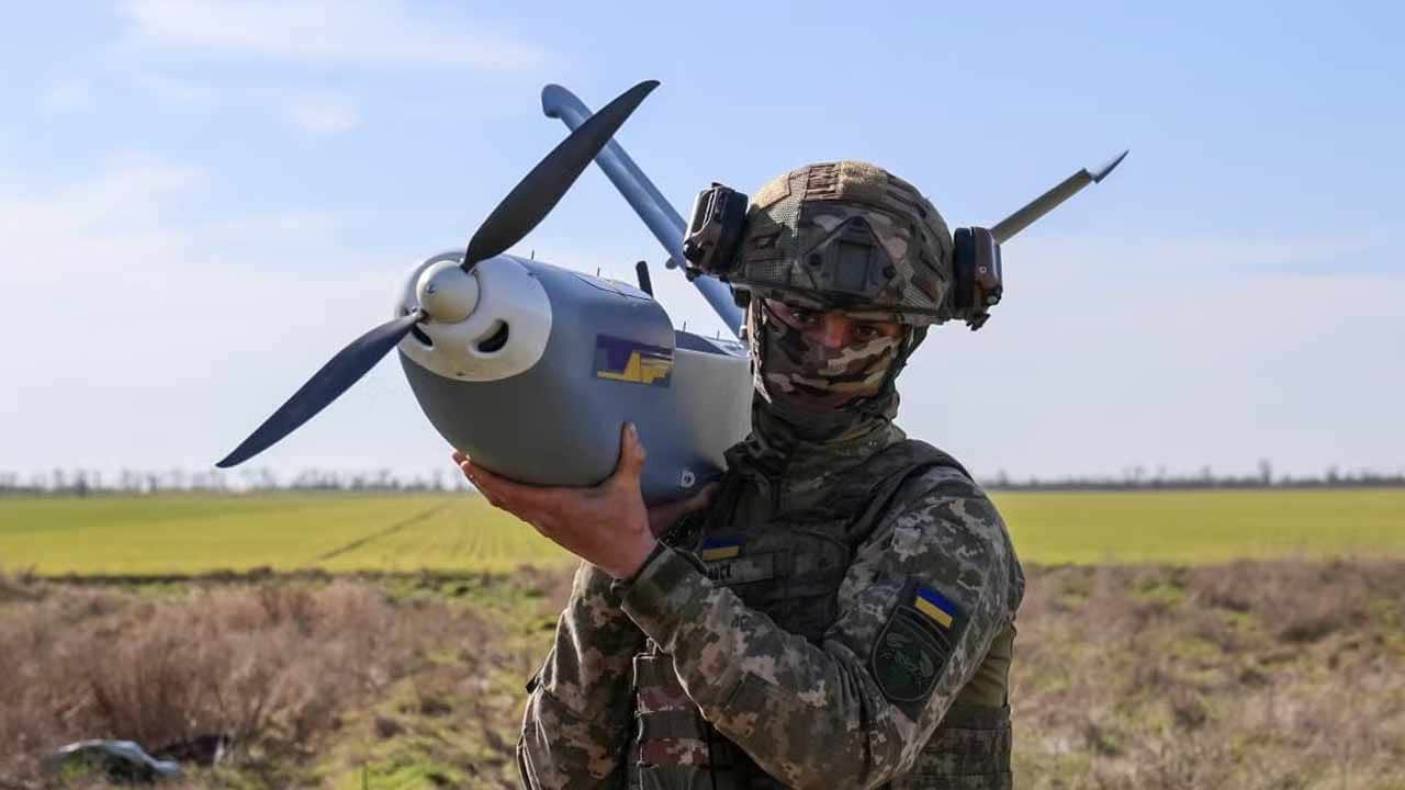 Foto - Putin'in gözü döndü! 2 bine yakın İHA ve güdümlü bombalarla saldırdı