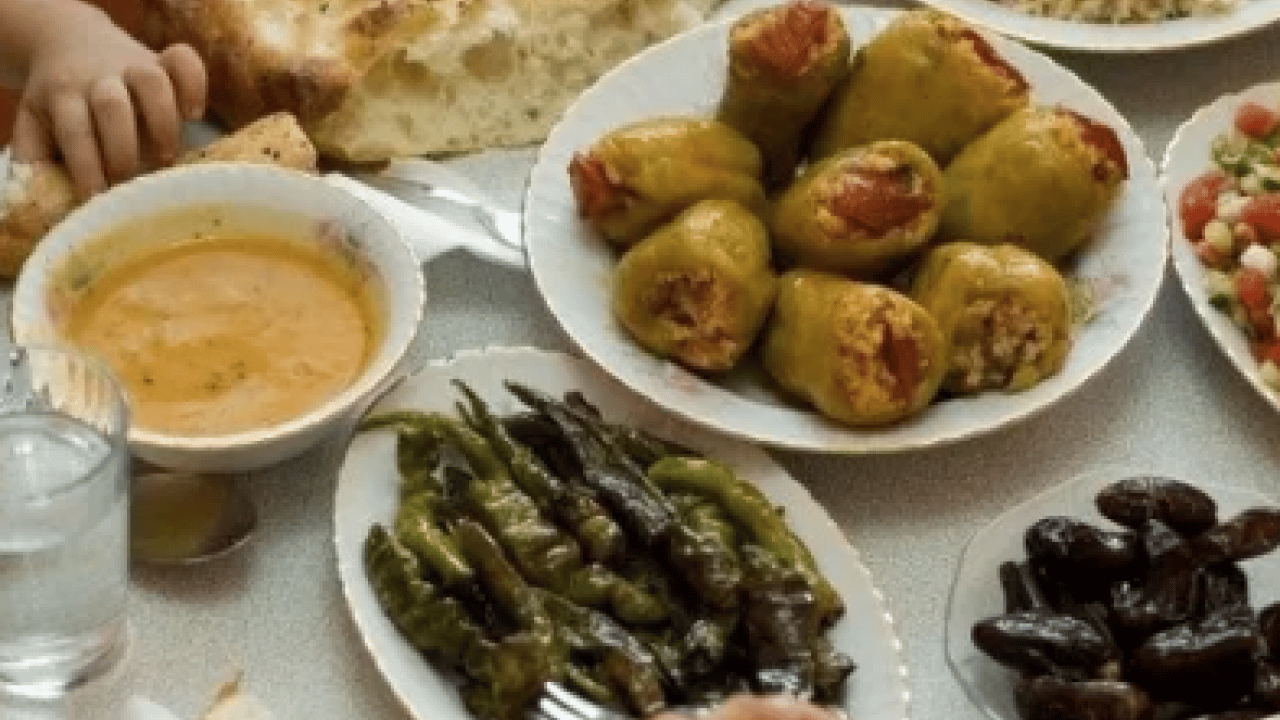 Foto - Ramazan ayında reflü artıyor: Uzmanından sahur uyarısı: Sahurdan sonra hemen uyumayın