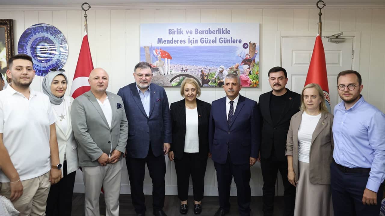 Foto - Reis’in fotoğrafı asıldı, dualar edildi! Menderes’te hizmet dönemi başladı