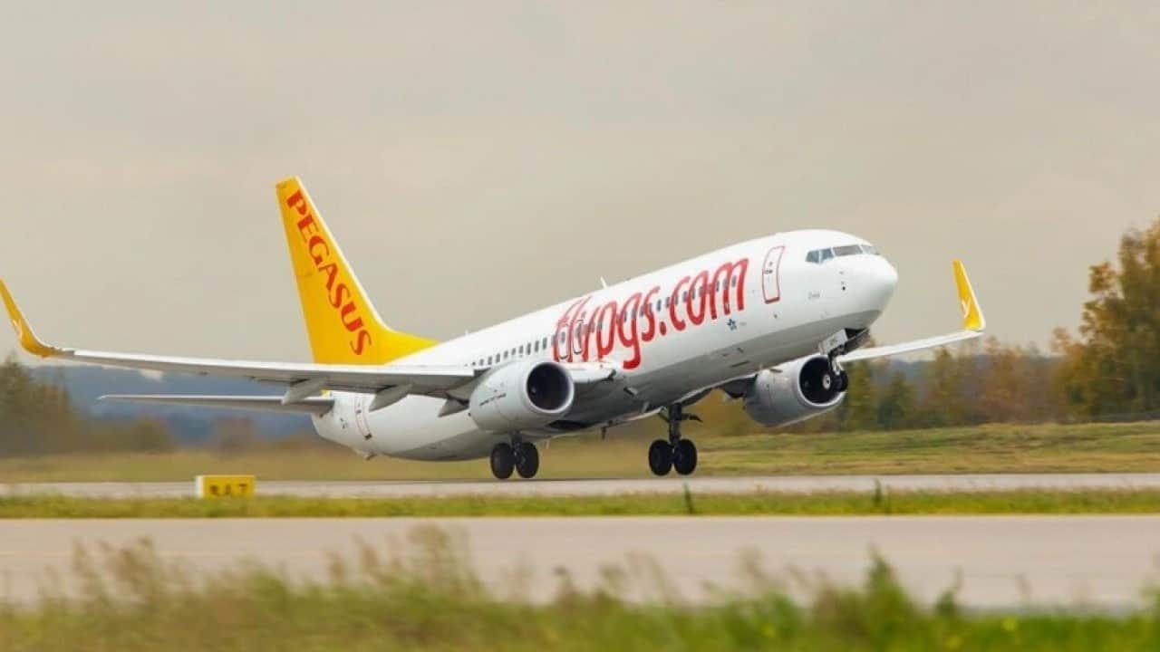 Foto - Rekabet onay verdi: Pegasus ünlü havayolu şirketini satın aldı