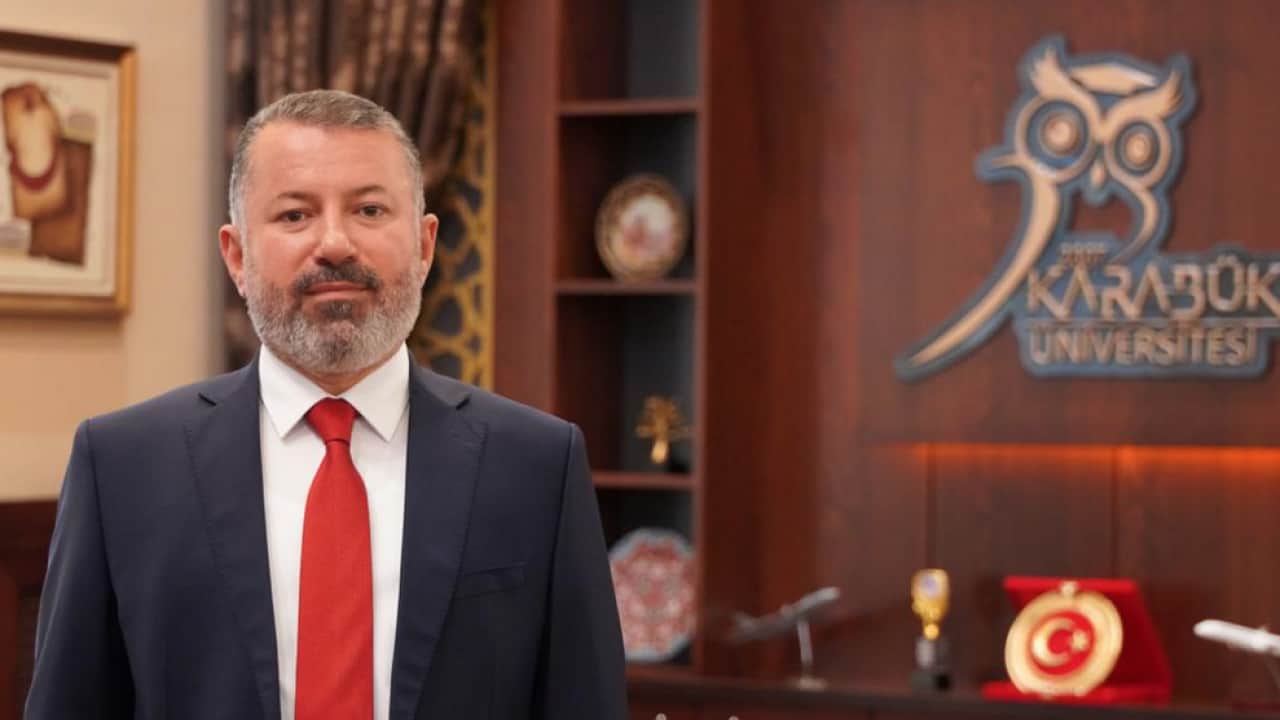 Foto - Rektör Prof. Dr. Fatih Kırışık, Karabük Üniversitesi’ni anlattı: Karabük Üniversitesi geleceğin gençlerini yetiştiriyor