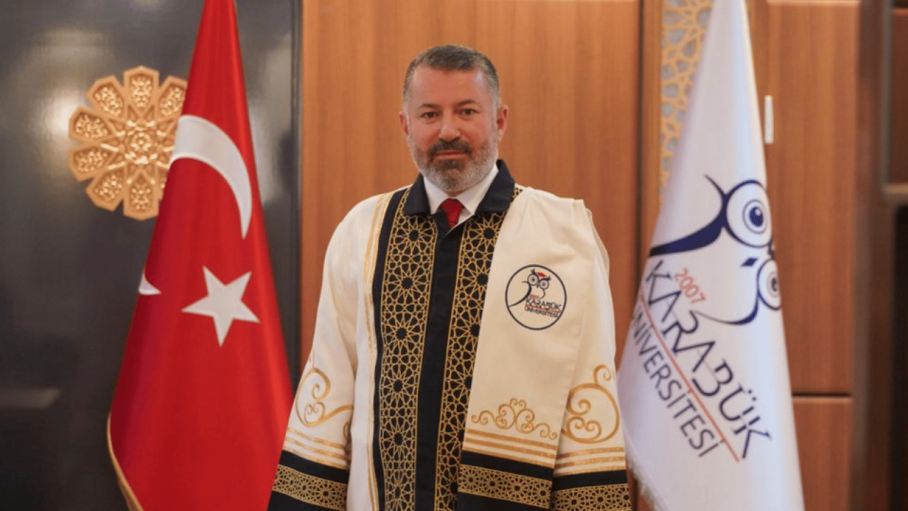 Foto - Rektör Prof. Dr. Fatih Kırışık, Karabük Üniversitesi’ni anlattı: Karabük Üniversitesi geleceğin gençlerini yetiştiriyor