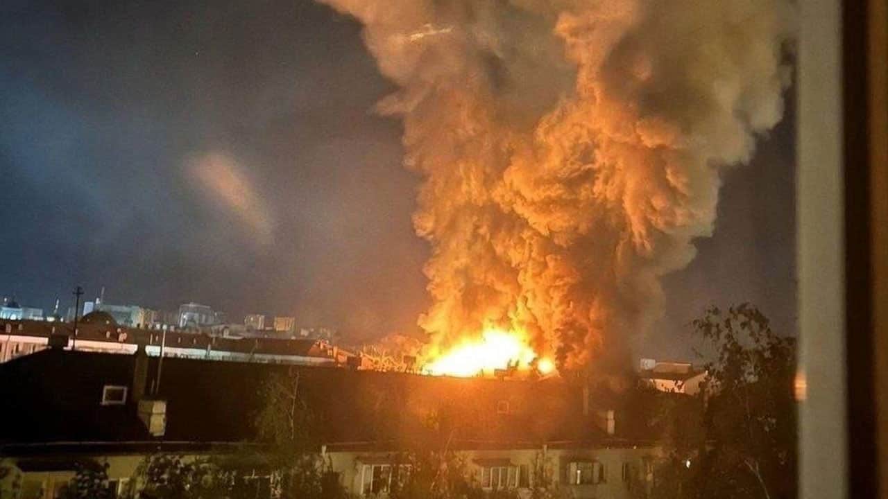 Foto - Rusya karıştı: Apartmanlar vuruldu, İHA'lar binalara çarptı! Ölüler ve yaralılar var