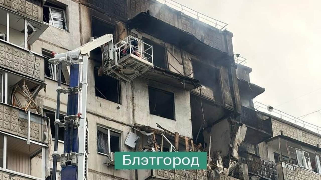 Foto - Rusya karıştı: Apartmanlar vuruldu, İHA'lar binalara çarptı! Ölüler ve yaralılar var