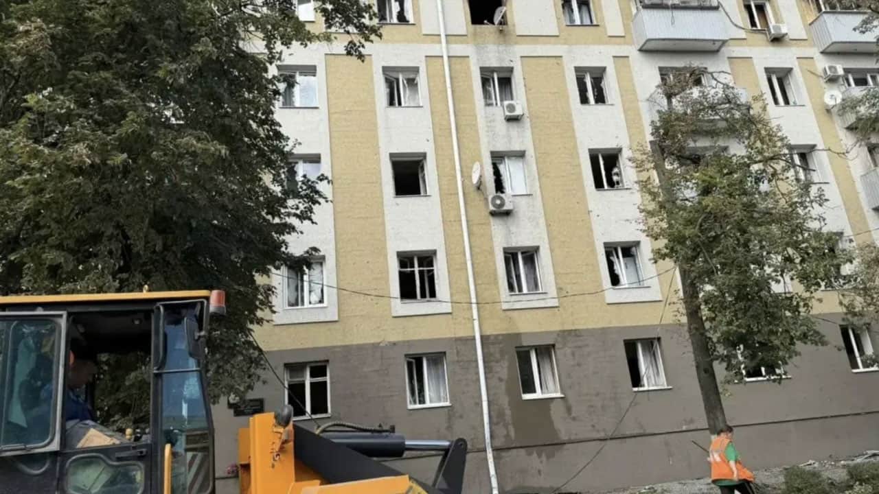 Foto - Rusya karıştı: Apartmanlar vuruldu, İHA'lar binalara çarptı! Ölüler ve yaralılar var