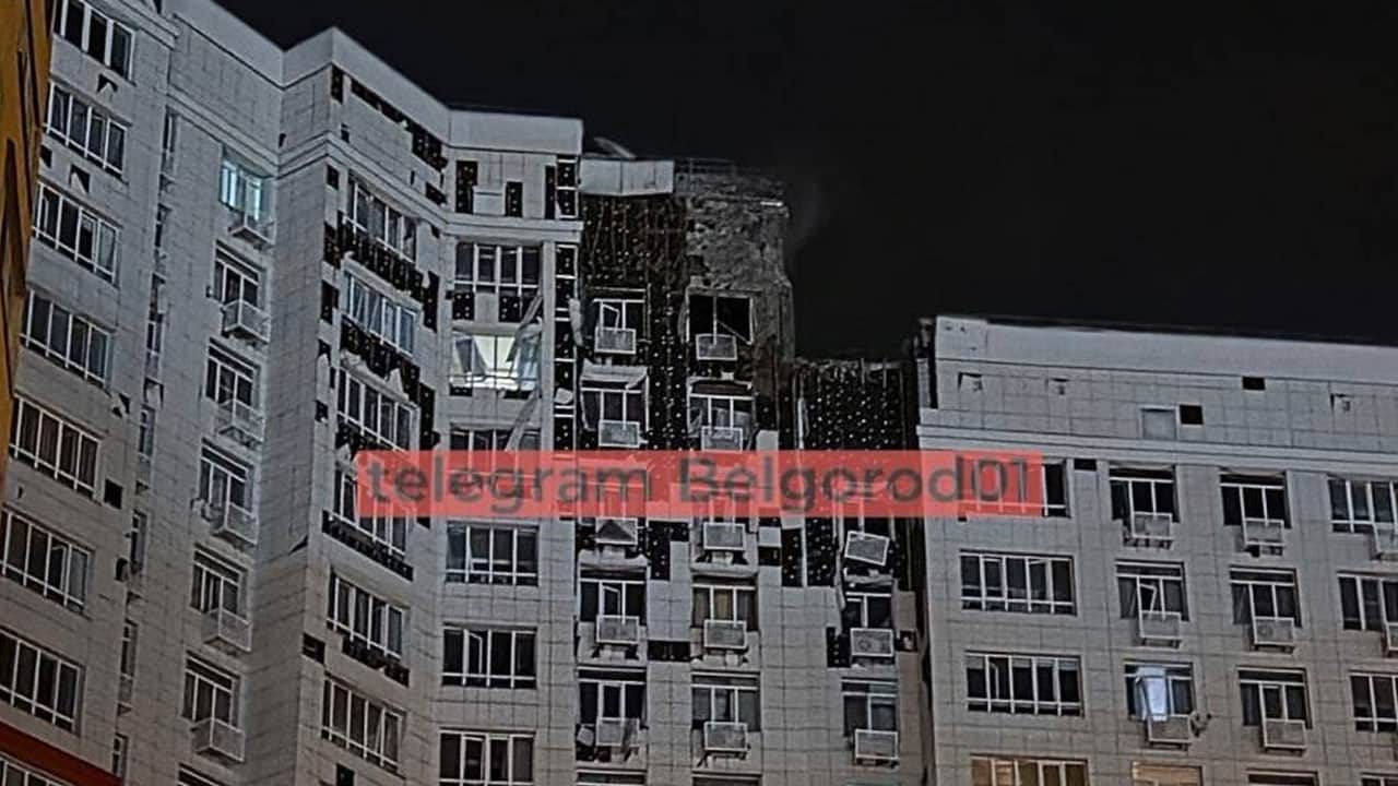Foto - Rusya karıştı: Apartmanlar vuruldu, İHA'lar binalara çarptı! Ölüler ve yaralılar var
