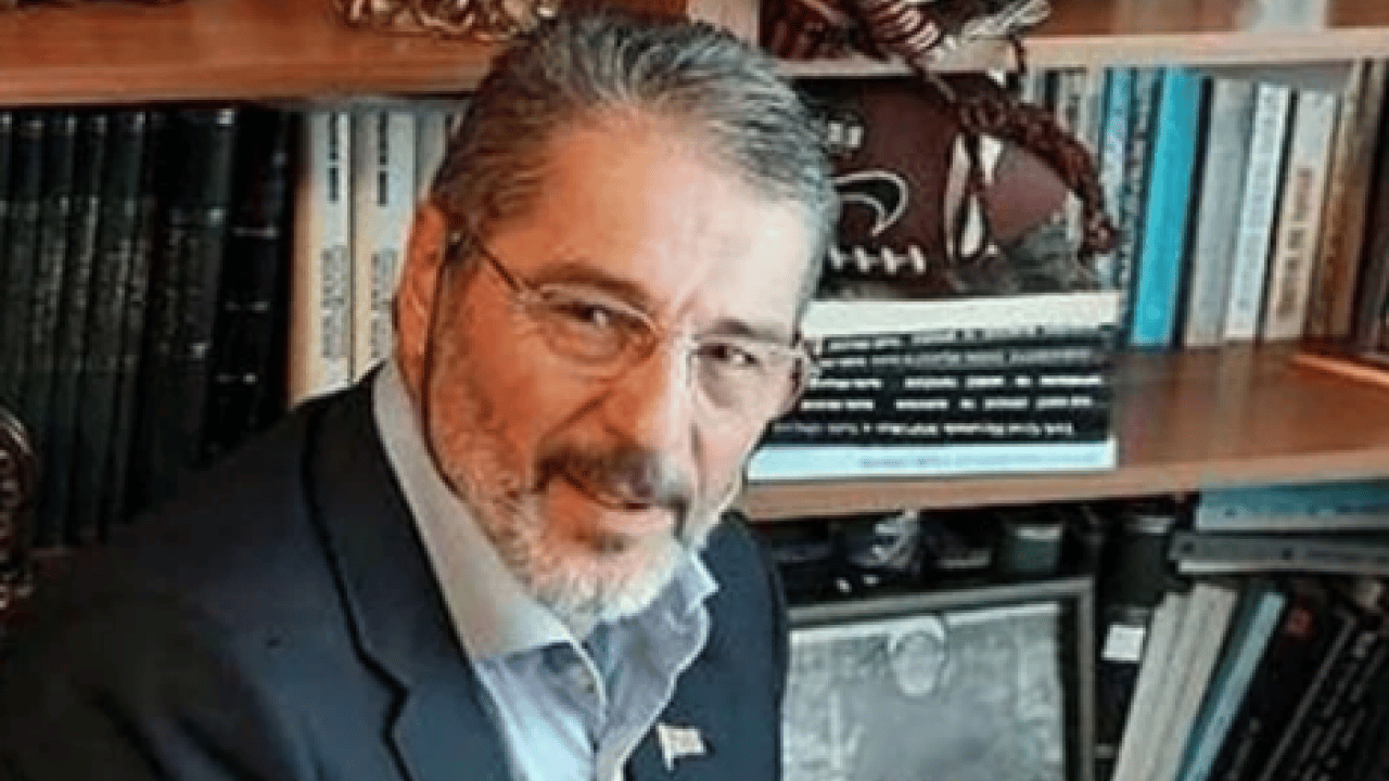 Foto - Sadık Albayrak Kırmızı Masa’da yakın siyasi tarihe ışık tuttu: Türkiye’nin hafızasıyla bağı koparıldı