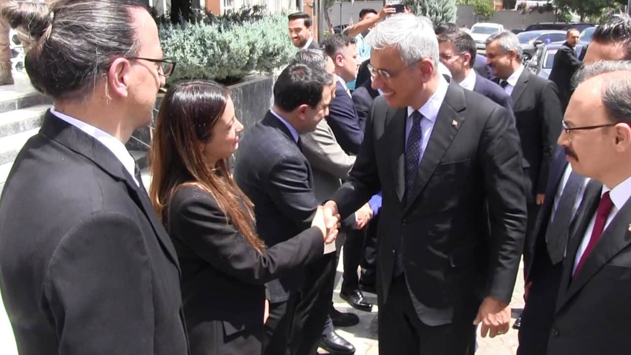 Foto - Sağlık Bakanı Kemal Memişoğlu: Türkiye artık 40 ülkeye solunum cihazı ihraç ediyor