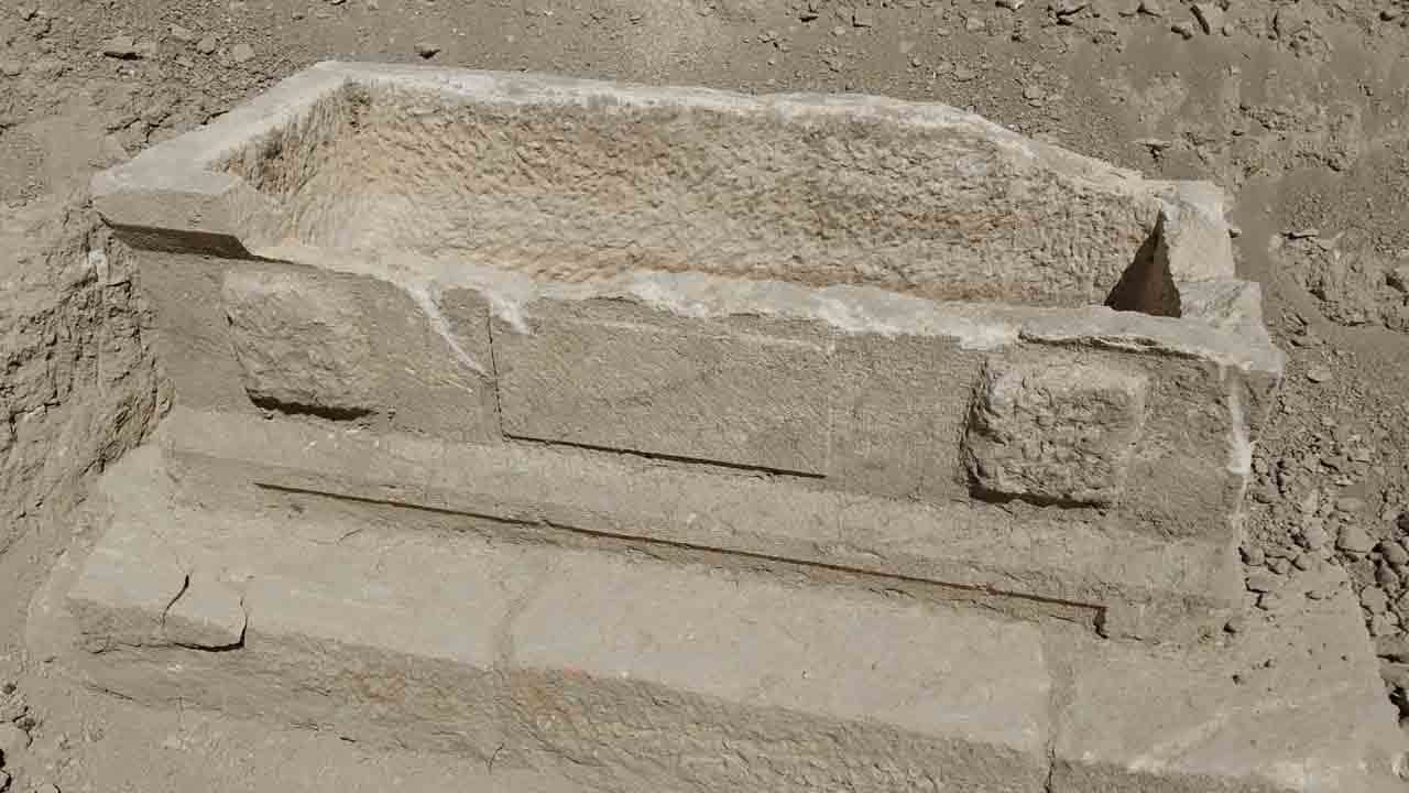 Foto - Sağlık merkezi inşaatından tarih çıktı! Kepçe takıldı, çalışmalar durduruldu