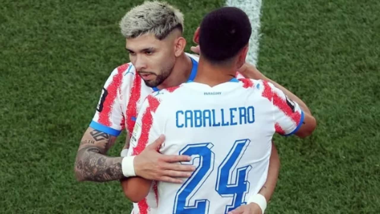 Foto - Şaka gibi yahu hakikaten şaka gibi... Julio Enciso transferinde resmi adım atıldı! Galatasaray...