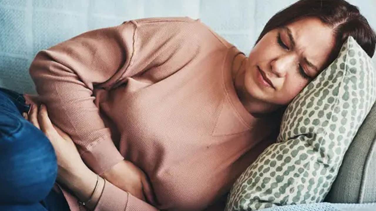 Foto - Sakın, ‘hazımsızlıktır’ deyip geçmeyin! Şiddetli karın ağrısına dikkat! 