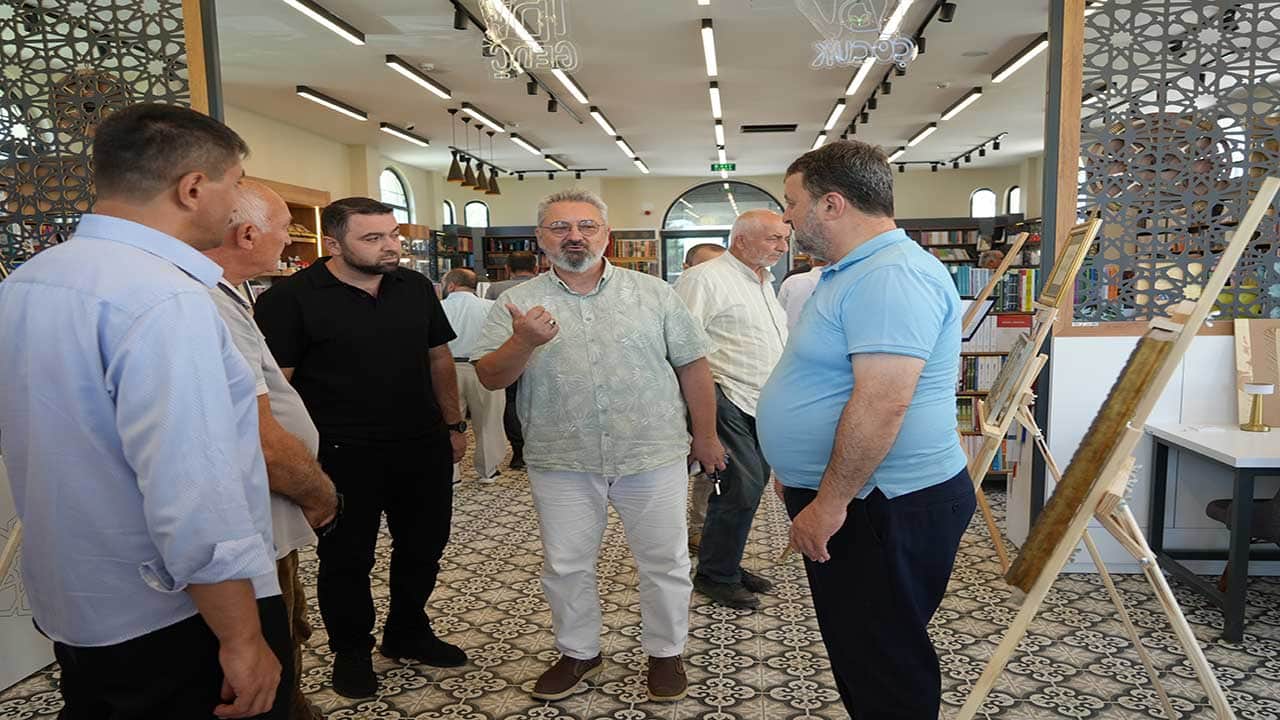 Foto - Sanatın zarif imzası sergilendi! Genç hattatların iki yıllık emeği göz doldurdu!