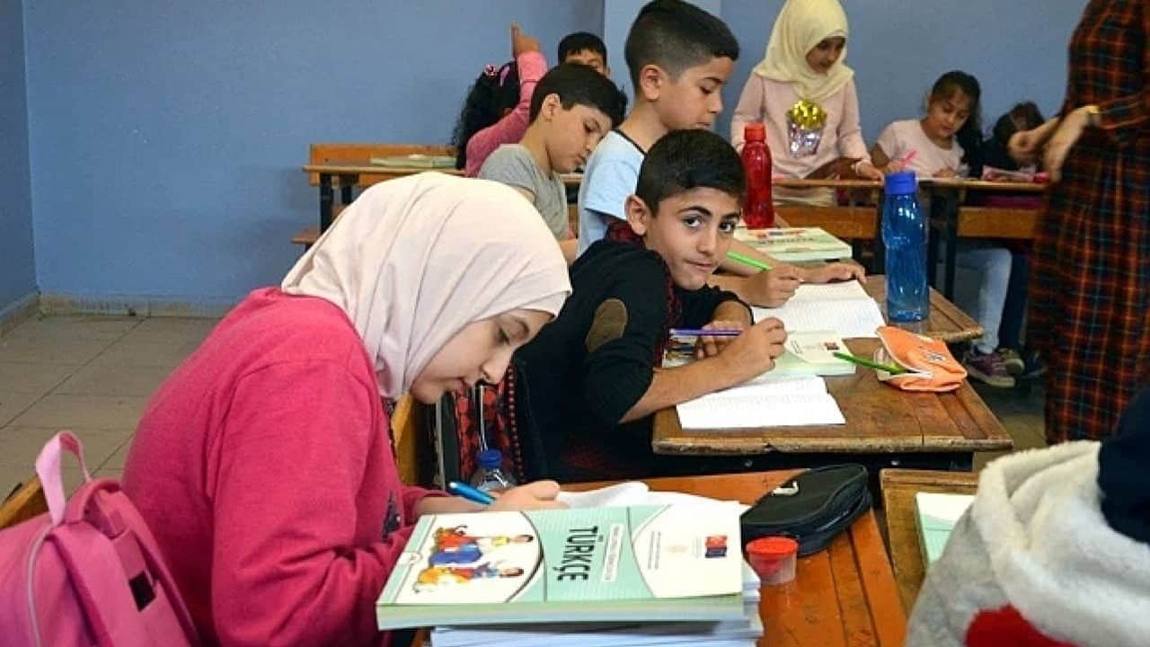 Foto - Şartlar değişti! Türkiye’de okuyan öğrencilere ikamet müjdesi