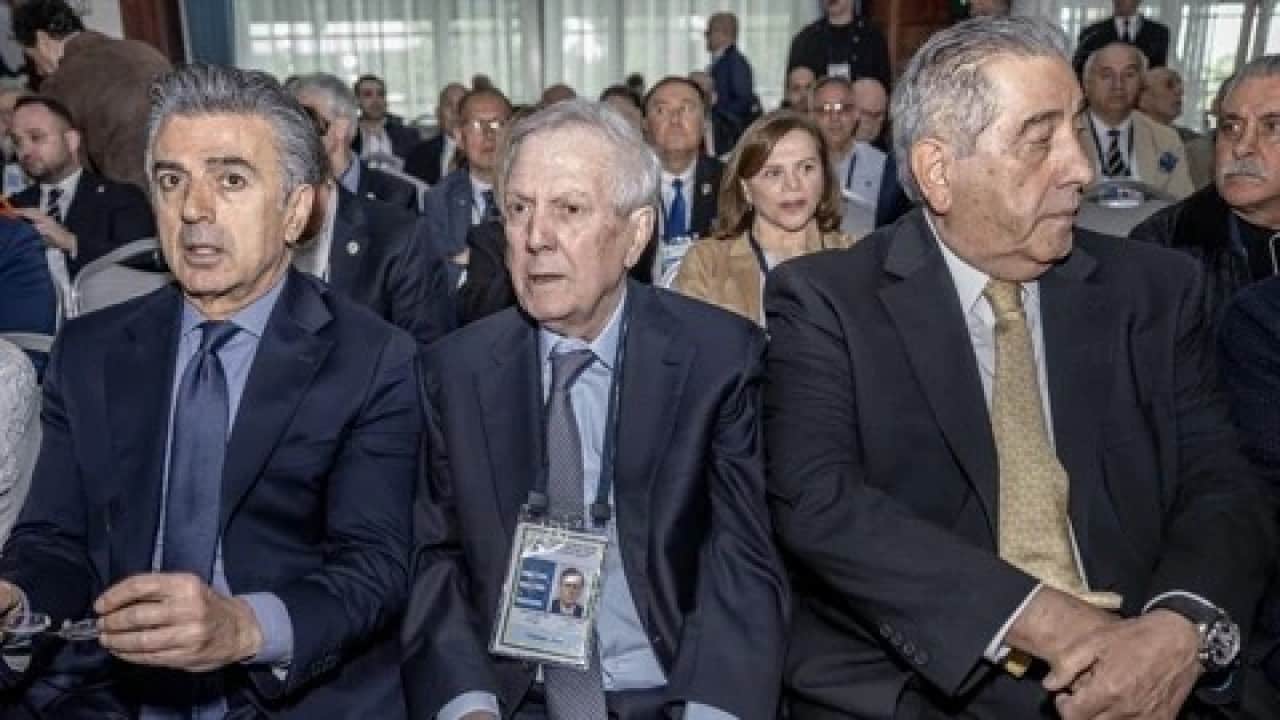 Foto - Savaş gemisi üretiyordu: Suudi ismi duyan Aziz Yıldırım kararını değiştirdi