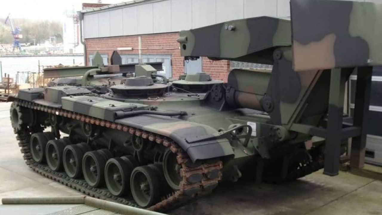 Foto - Savaş tankları bir bir denize döküldü: 100 tanesi suları boyladı