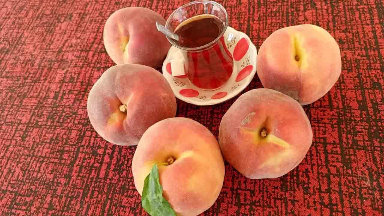 Şeftali fiyatı bir günde yarı yarıya çakıldı!