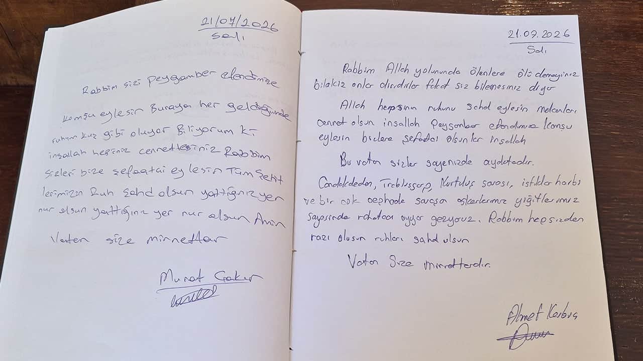 Foto - Şehitlik defterine yazılan yazılar gözleri yaşarttı
