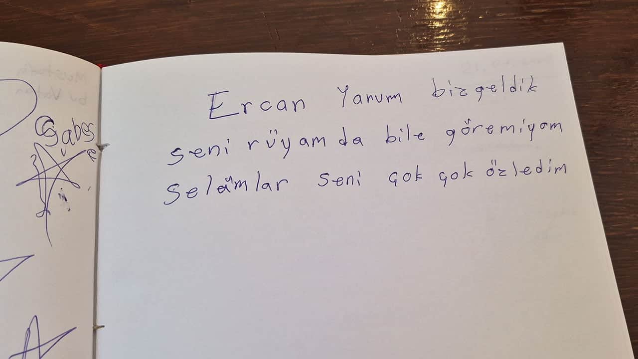 Foto - Şehitlik defterine yazılan yazılar gözleri yaşarttı