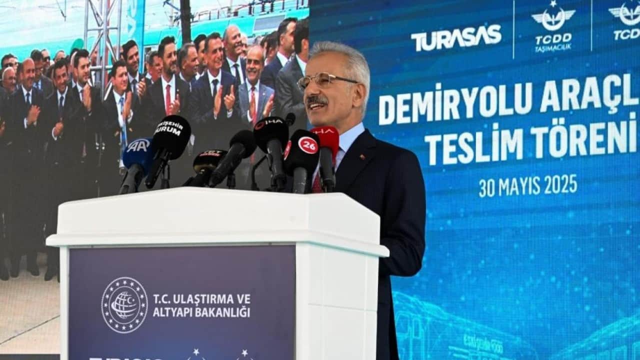 Foto - Seyahat 3 bin 946 deniz mili sürecek İlk yerli ve milli lokomotif Tanzanya yolcusu