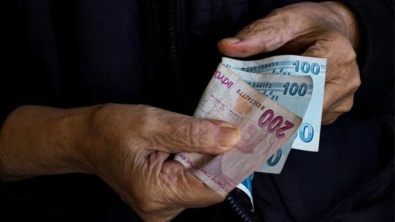 Foto - SGK uzmanı tek tek hesaplayıp net rakam verdi! İşte emeklinin ocak maaş zammı