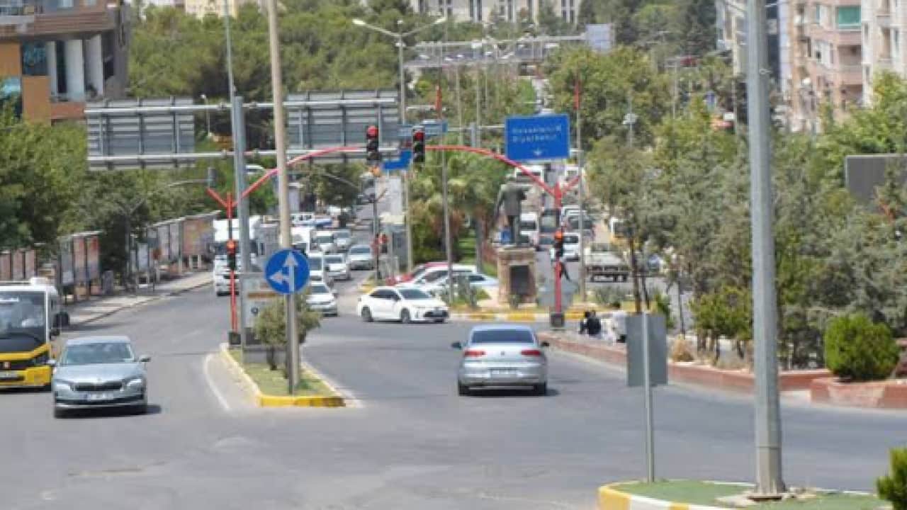 Foto - Sıcaklık 40 dereceye çıktı: Sokağa adım atmaya korkuyorlar! 