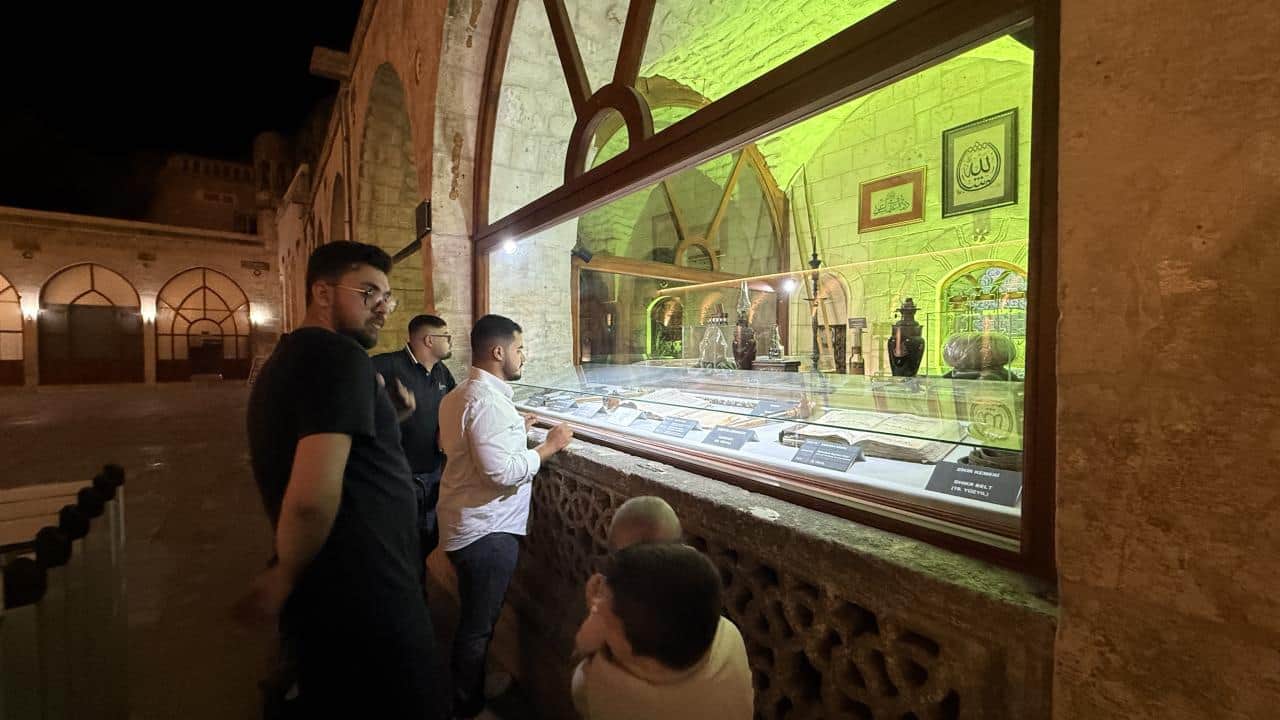 Foto - Sıcaklık 45 dereceyi aştı! Turistler gece gezisine yöneldi