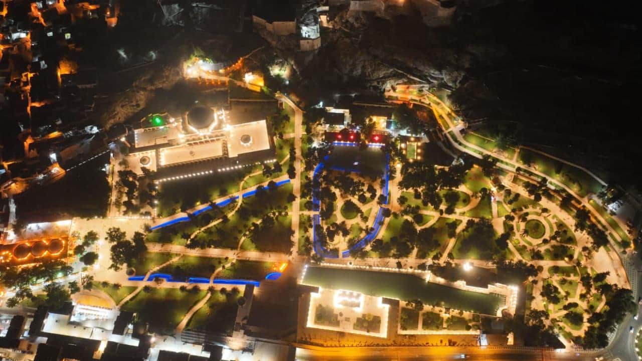 Foto - Sıcaklık 45 dereceyi aştı! Turistler gece gezisine yöneldi