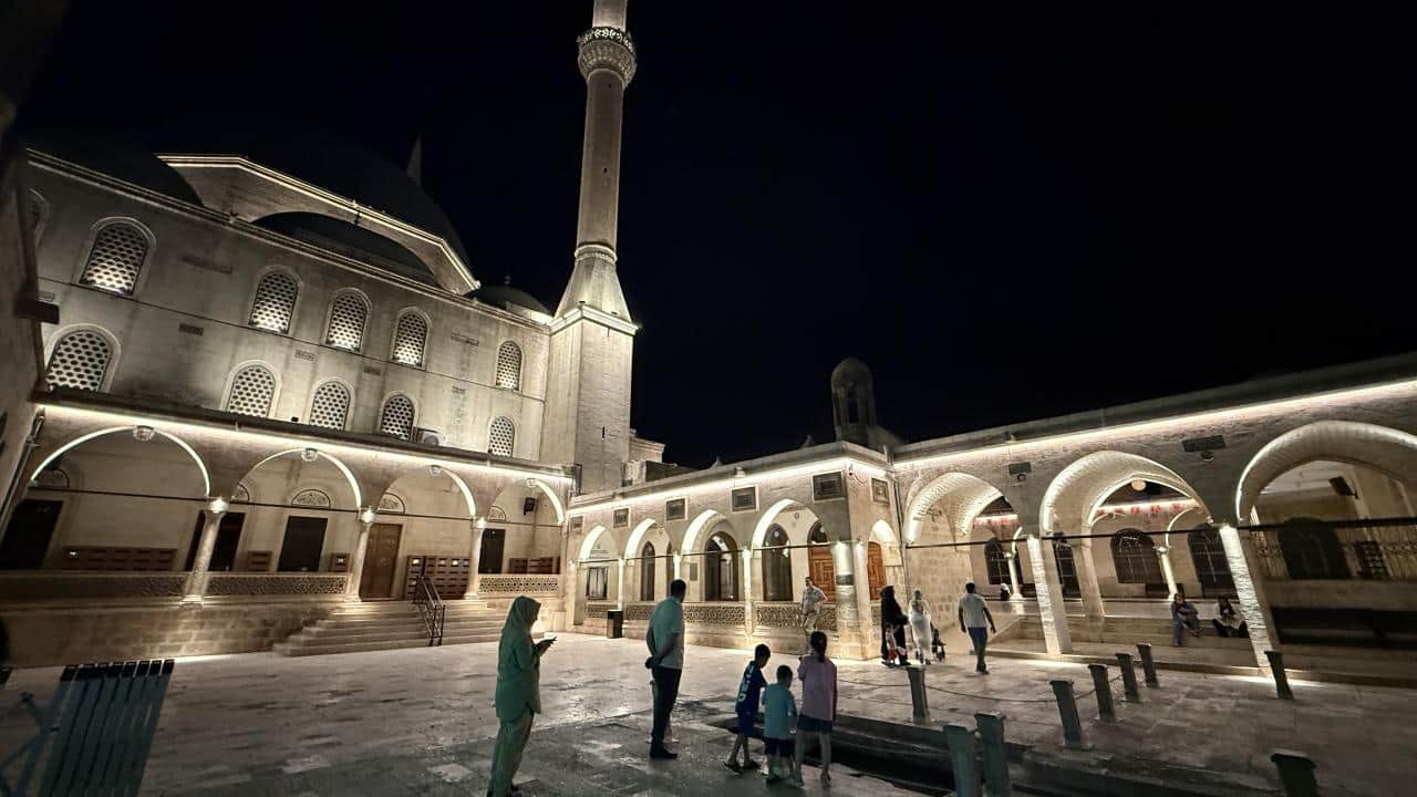 Foto - Sıcaklık 45 dereceyi aştı! Turistler gece gezisine yöneldi