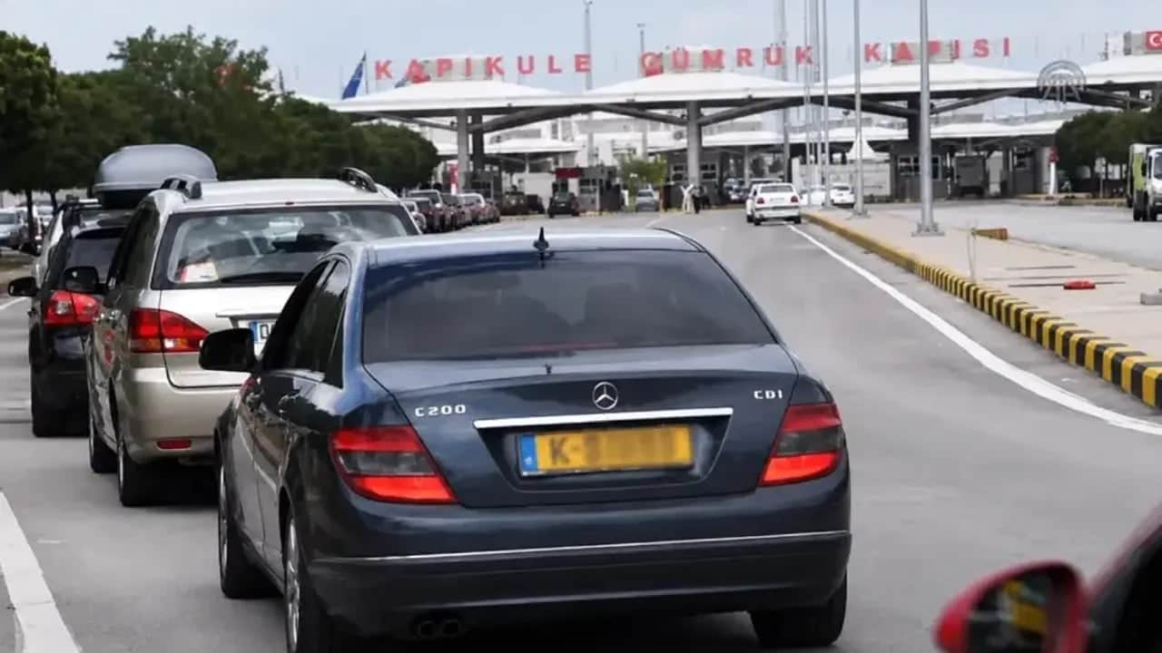 Sıla yoluna çıkacak gurbetçilere uyarı! Gümrükteki 185 gün detayına dikkat!