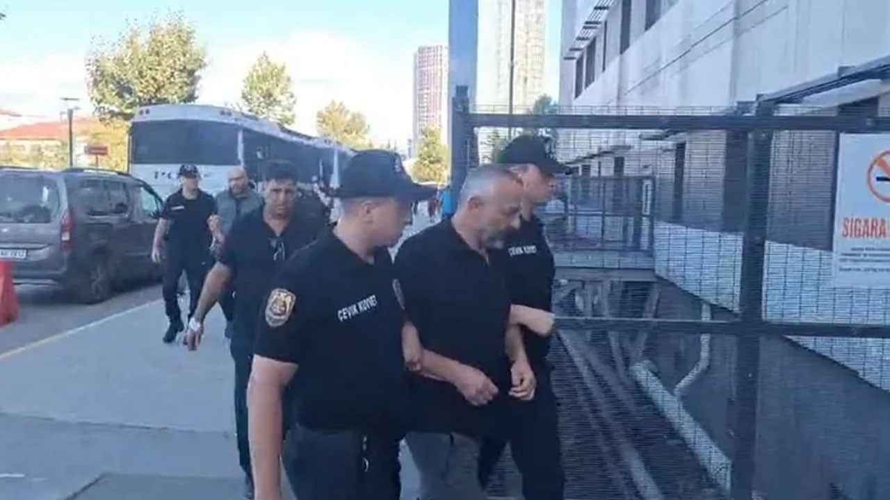 Foto - Sinem'in taktiğini esrarkeş Erdal da uygulamış! CHP'li belediyelerin yolsuzluk yöntemi aynı çıktı