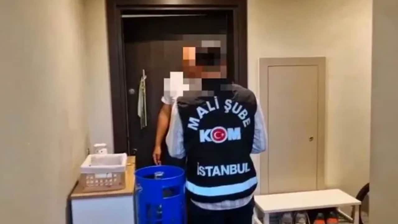 Foto - Sinem'in taktiğini esrarkeş Erdal da uygulamış! CHP'li belediyelerin yolsuzluk yöntemi aynı çıktı