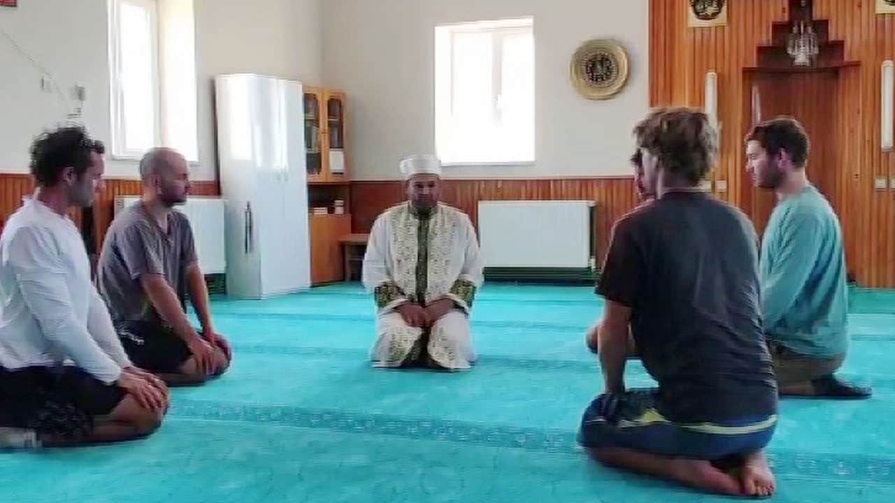 Sivaslıları gören 5 Yeni Zelandalı turist Müslüman oldu